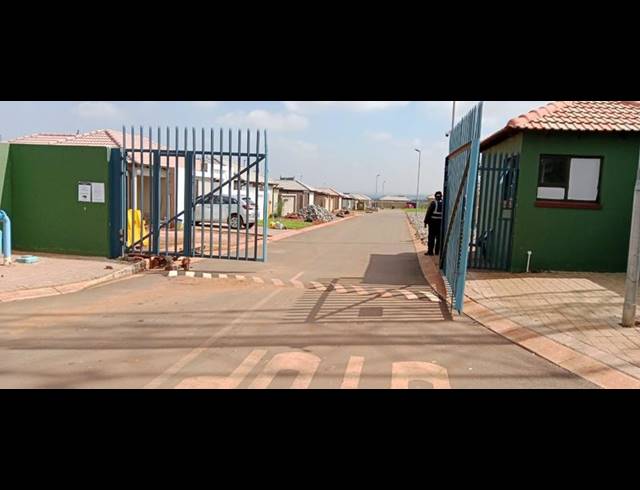 2 BEDROOM PROPERTY TO RENT IN DAWN PARK